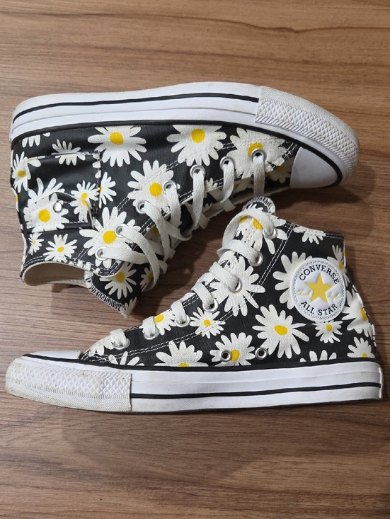 Converse Shoes - Converse High Top Sneakers - Black with White & Yellow Daisy Print